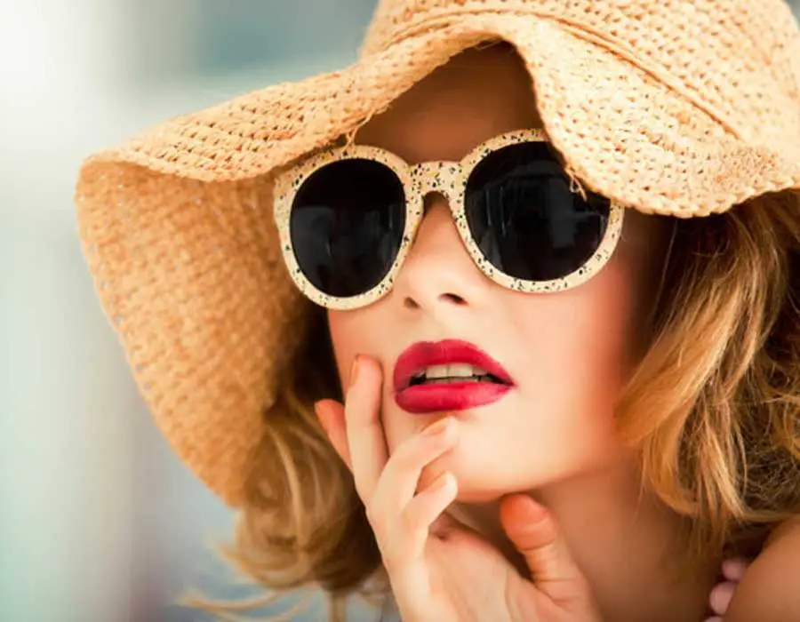 النظارات الشمسية في المنام