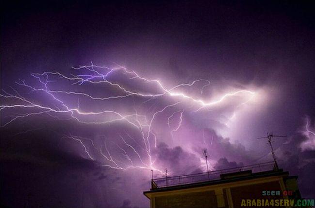 تفسير حلم الصواعق والبرق للعزباء لابن سيرين