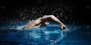 السباحة في منام العزباء