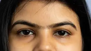 الحواجب الخفيفة في المنام للمتزوجة