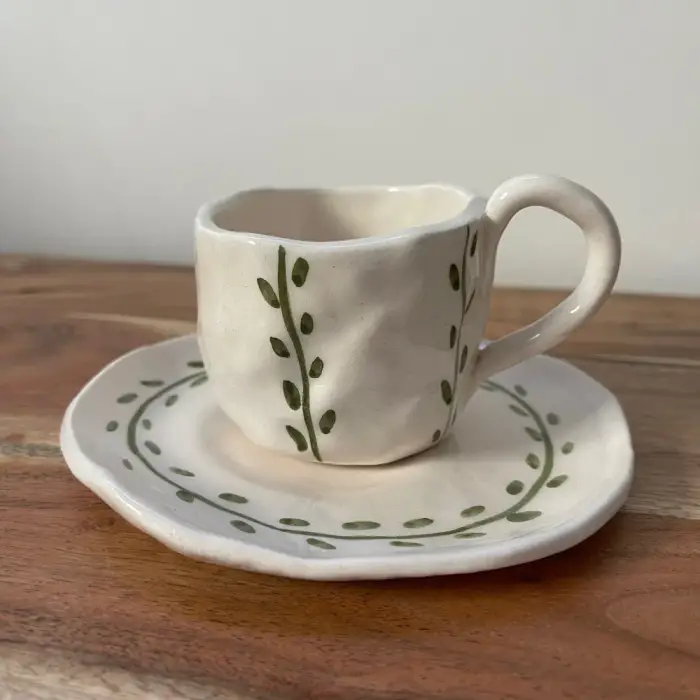 الفنجان الفارغ