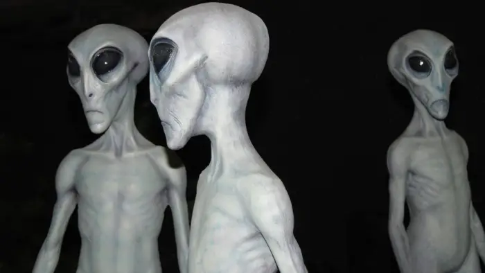 الفضائيين في المنام