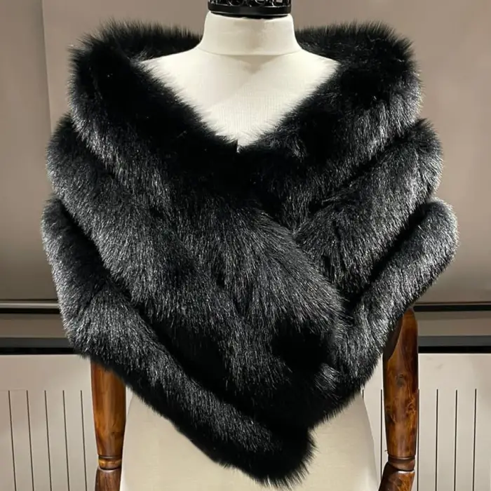 الفرو في المنام للعزباء