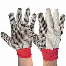 القفازات في الحلم