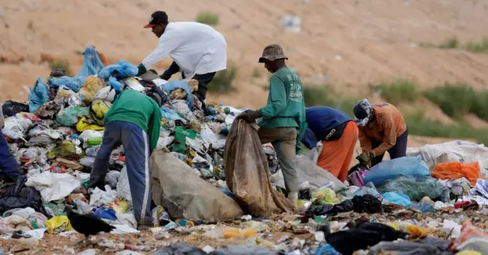 القمامة في الحلم