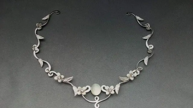 العقد في الحلم للمتزوجه