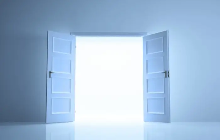 فتح الباب في المنام للعزباء