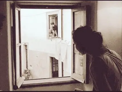 تفسير حلم ابن الجيران ينظر إلى